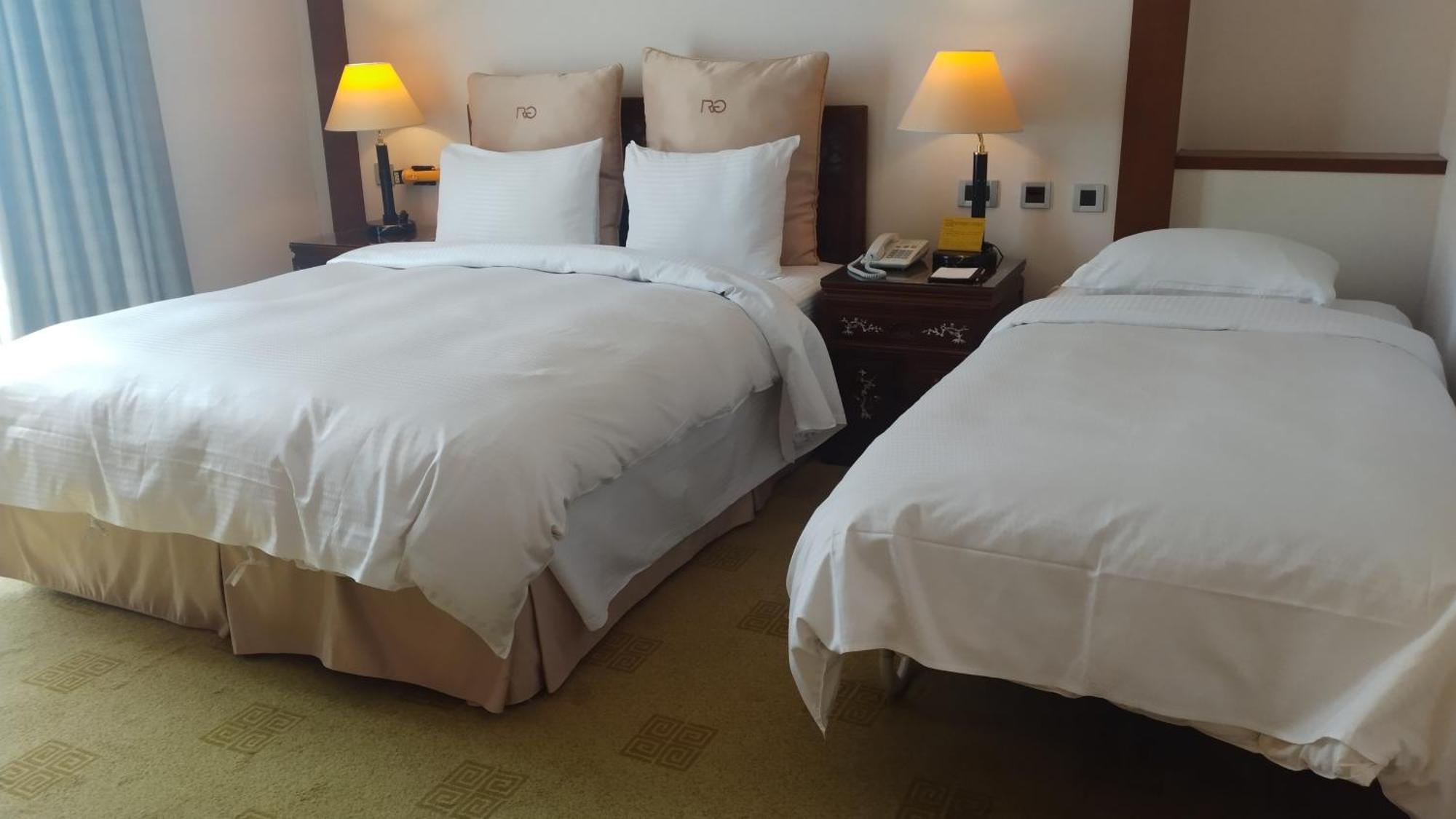 Rich Garden Hotel Taipei Bagian luar foto