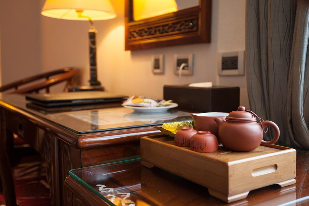 Rich Garden Hotel Taipei Bagian luar foto