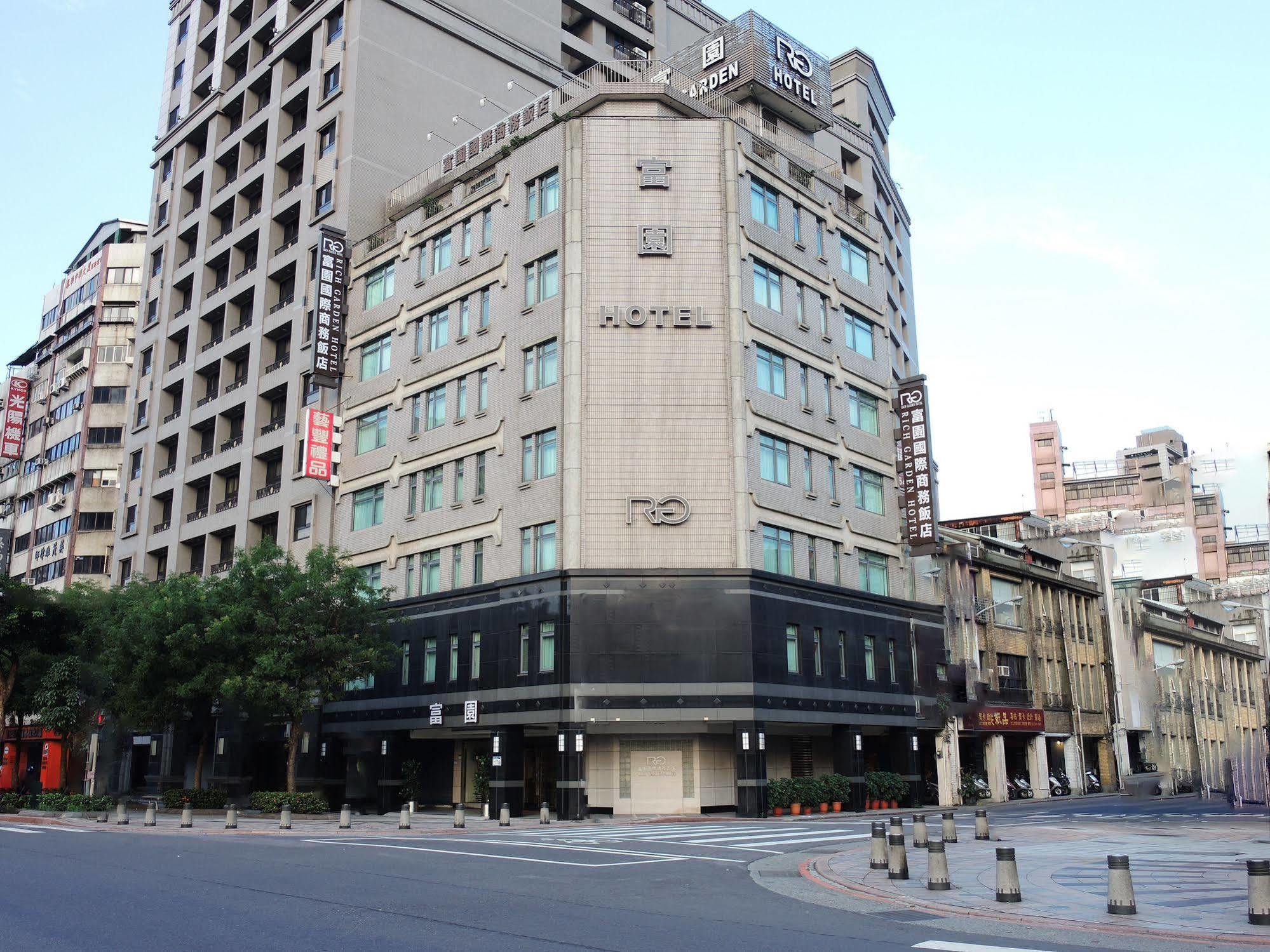 Rich Garden Hotel Taipei Bagian luar foto