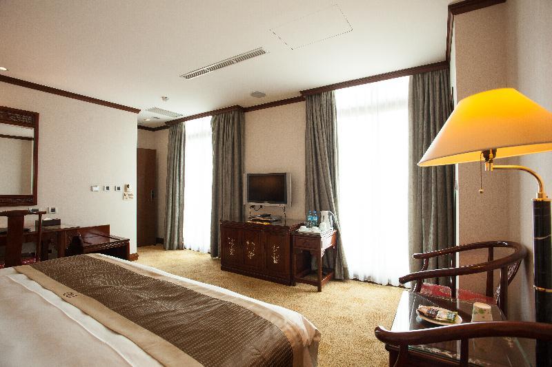 Rich Garden Hotel Taipei Bagian luar foto