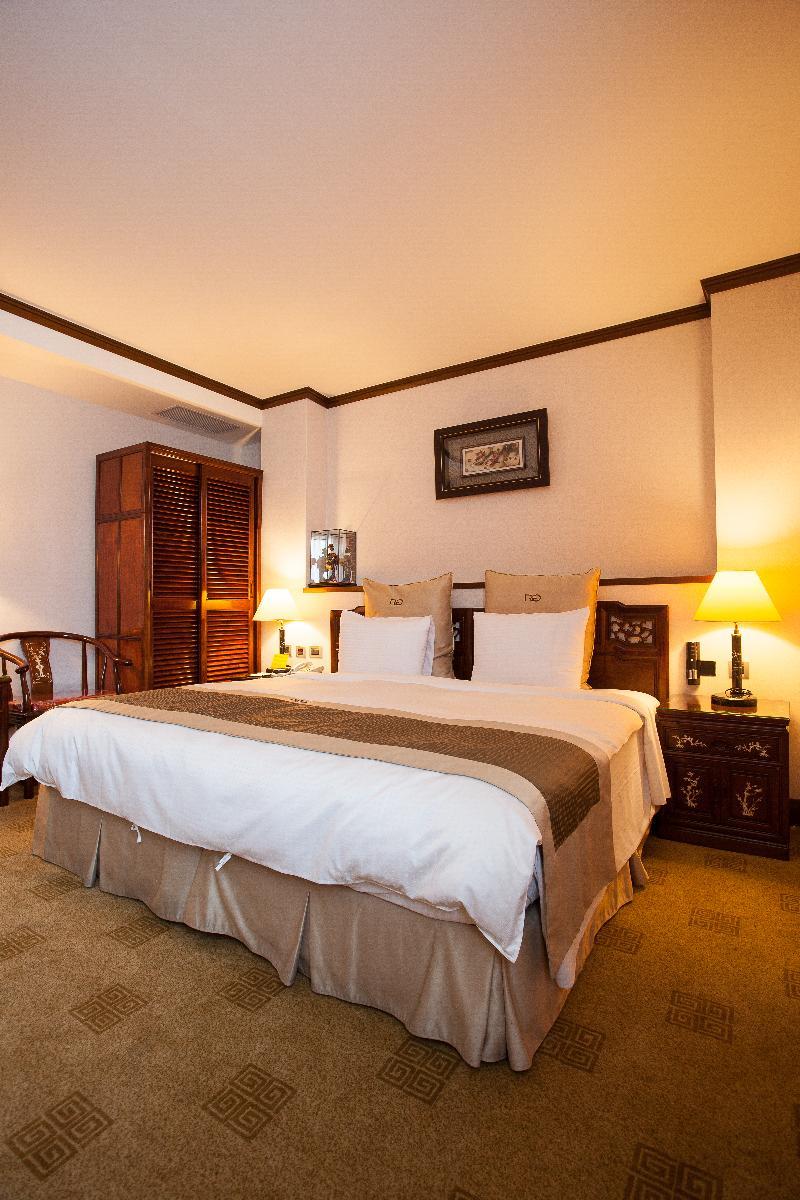 Rich Garden Hotel Taipei Bagian luar foto