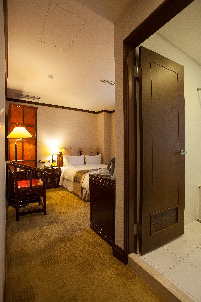 Rich Garden Hotel Taipei Bagian luar foto