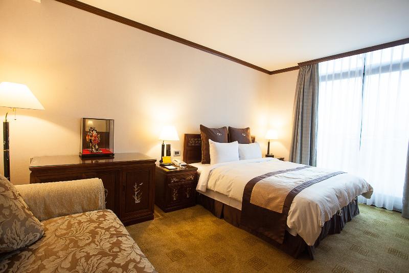 Rich Garden Hotel Taipei Bagian luar foto